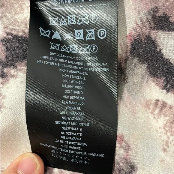 NWT Marciano Guess Animal Magic Wrap Skirt Size XS 100% Pure Silk Brown & Tan - Picture 13 of 16